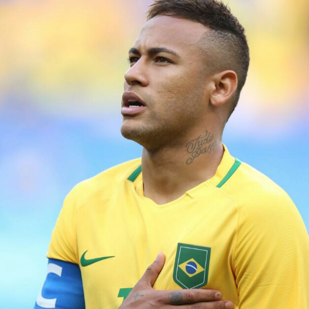 Neymar representa a camisa nº 10 do Brasil
